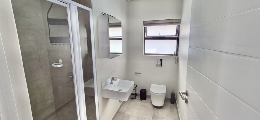 2 Bedroom Property for Sale in Summerstrand Eastern Cape